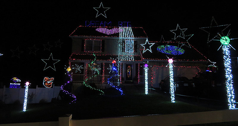 Maryland Tacky Christmas Lights Details